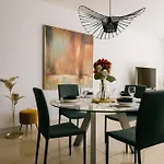 Διαμέρισμα Spacious 2br Garden In Gated Complex Near