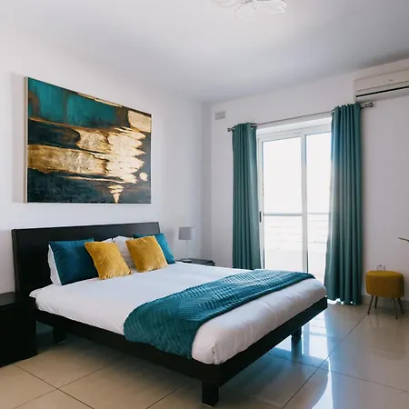 Apartment Sunny 2 Bedroom Aptm With Garden Fast Wifi Walk To Seafront Gzira
