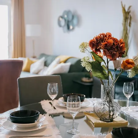 Location Garden View Lux 2bdr By The Sea