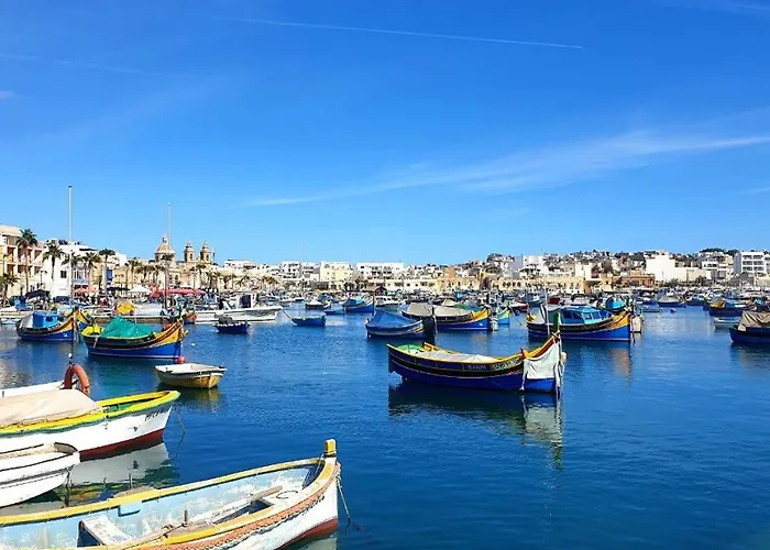 Spacious 2br Garden In Gated Complex Near *